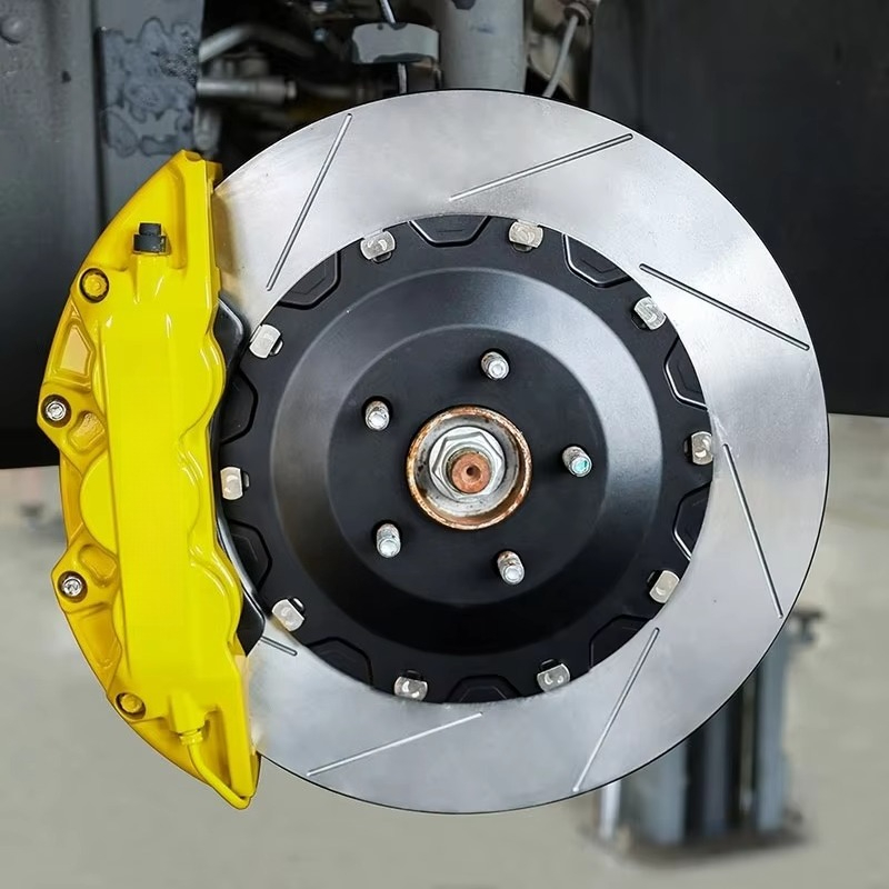 طقم فرامل أمامي وخلفي خفيف الو - مراجعة Forged Front Brake Caliper 4 Piston وسعره
